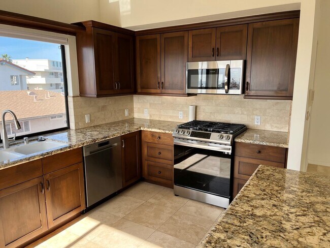 Foto del edificio - 409 Monterey Ln