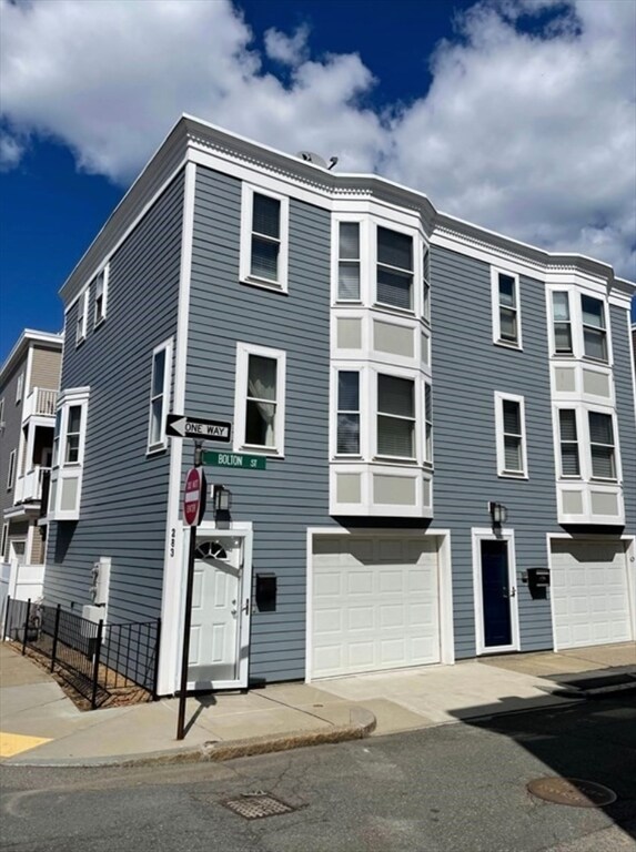 Foto principal - 283 C St