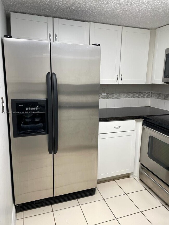 Building Photo - 15350 SW 76th Terrace