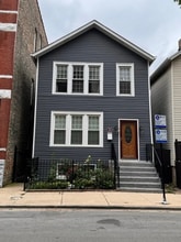 Building Photo - 736 N Ada St