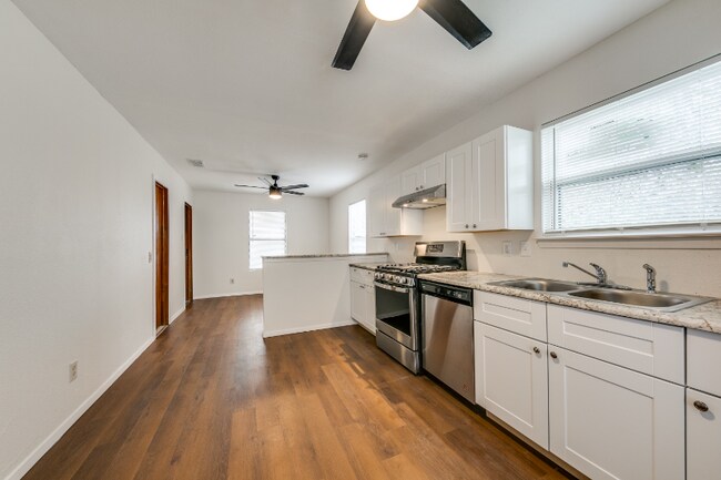 Building Photo - 2509 Valwood Pkwy