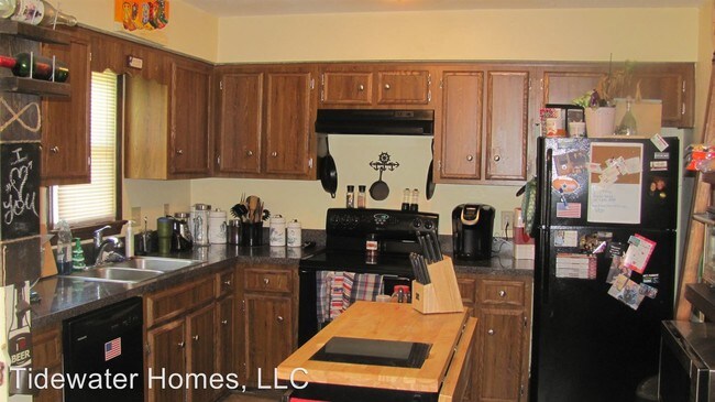 Foto del edificio - 632 Goose Creek Rd