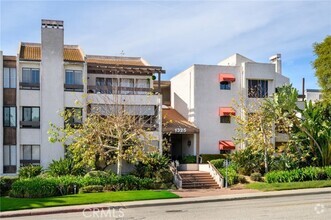 Building Photo - 1325 Valley View Rd