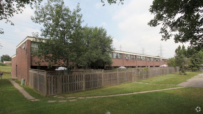 Photo principale - 10 Bergamot Ave