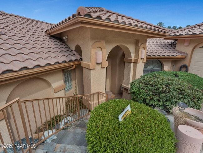 Building Photo - 3160 Rainbow Ridge Dr