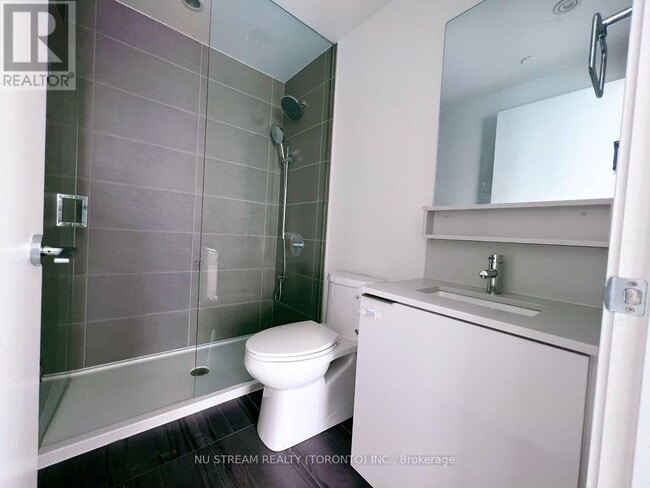 Building Photo - 5 Buttermill Ave.