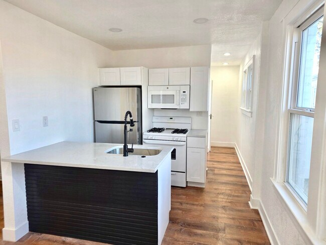 Foto del edificio - 433 E Bridge St