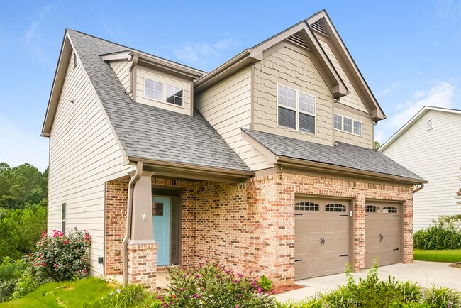 Foto del edificio - Spacious 4-Bedroom Adairsville Home