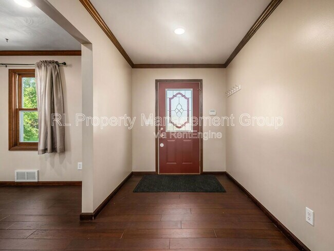 Foto del edificio - 2517 Minerva Lake Rd
