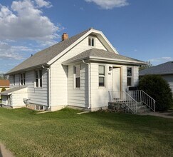 Building Photo - 1121 N 12th St