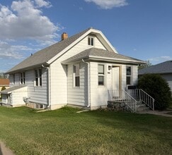 Building Photo - 1121 N 12th St