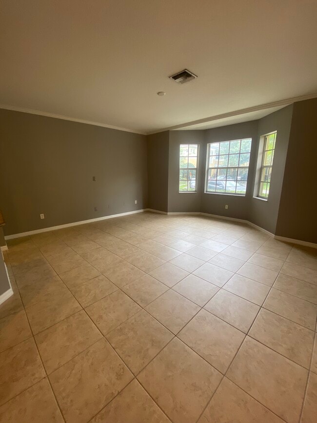 Building Photo - 7441 Arlington Grove Cir