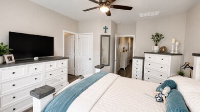 Building Photo - 2507 Moapa Dr