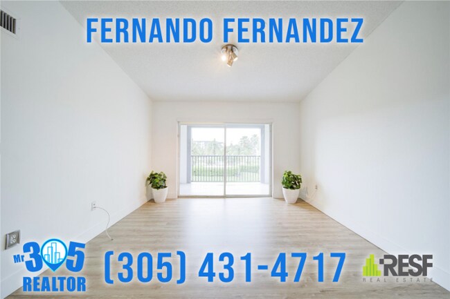 Foto del edificio - 4560 NW 107th Ave