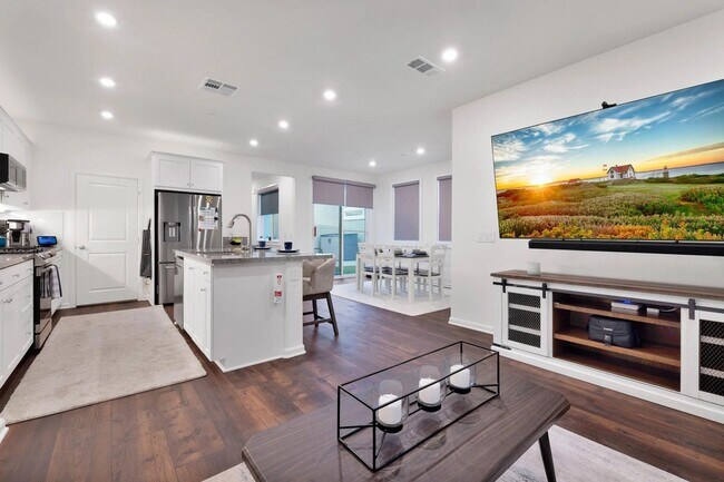 Foto del edificio - Eco-Friendly 3BR Home in Palmdale