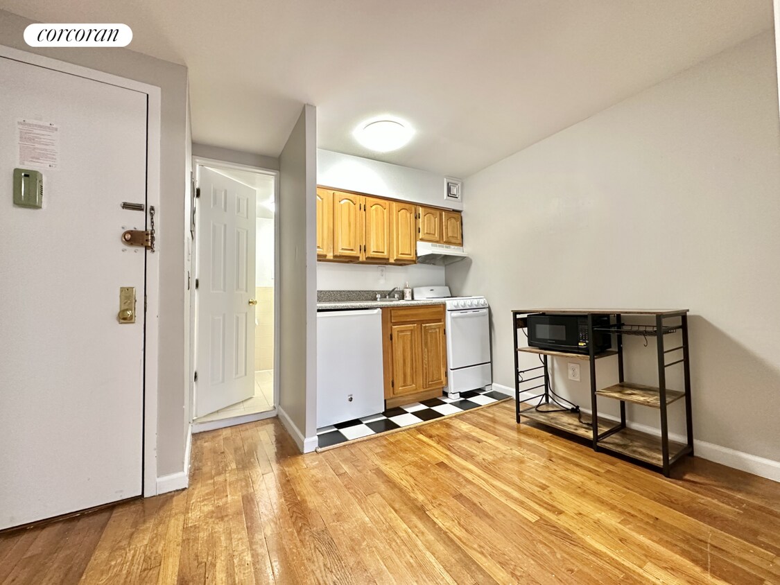 518 E 5th St Unit 12A, New York, NY 10009 Room for Rent in New York