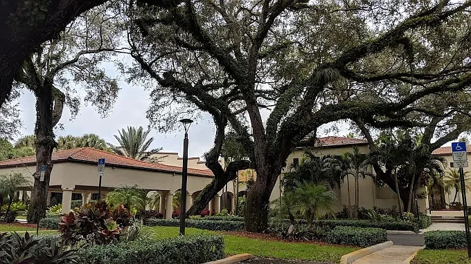 Building Photo - 9441 Live Oak Pl