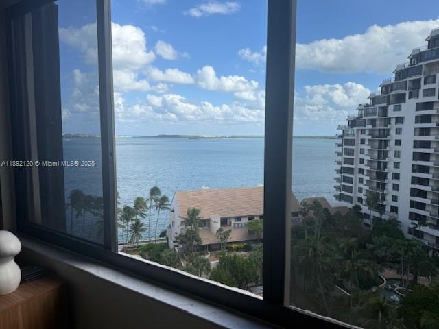 Foto principal - 540 Brickell Key Dr