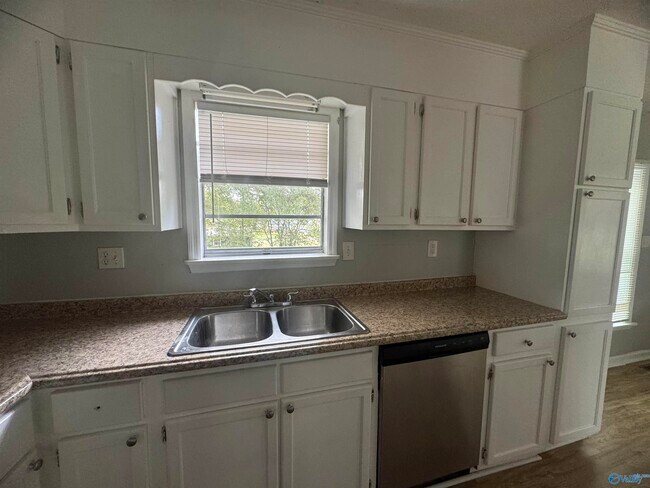 Foto del edificio - 3201 Delia Ln NW