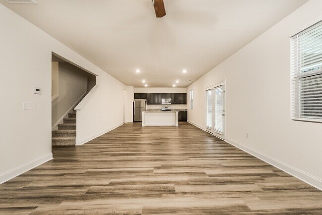 Building Photo - 230 Hamilton Pointe Dr