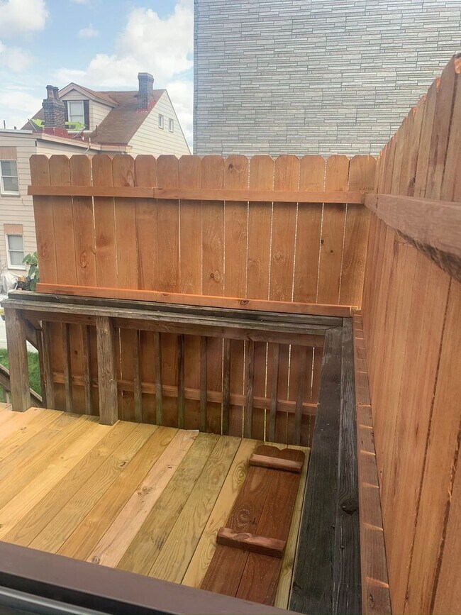 Building Photo - 1511 Hatteras St