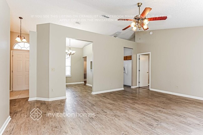 Building Photo - 2094 St Martins Dr W