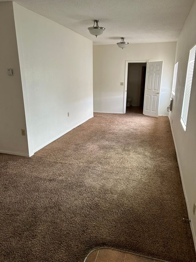 Foto del edificio - 3 Bedroom 1.5 Bathroom Home In Winslow