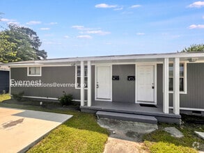 Building Photo - 41 Hiland Pl