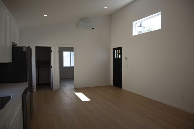 Building Photo - Home Downtown CDA!