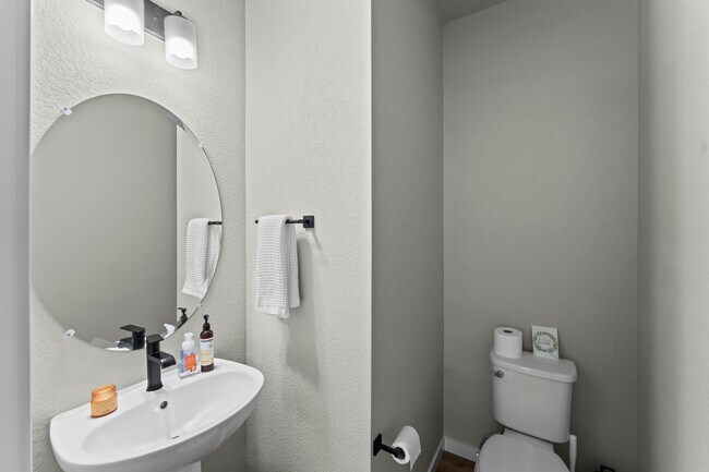 Foto del edificio - 8067 Grey Bark Wy