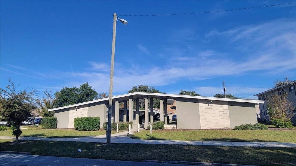 Primary Photo - 117 Ave B NE