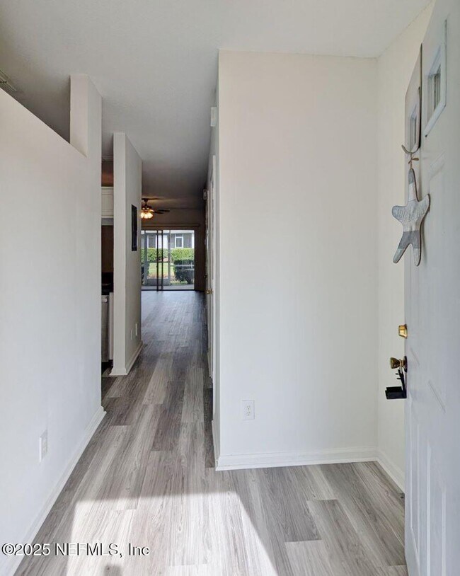Foto del edificio - 12311 Kensington Lakes Dr