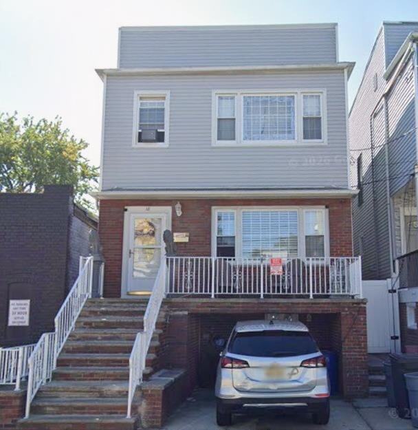 Building Photo - 18 W 49th St