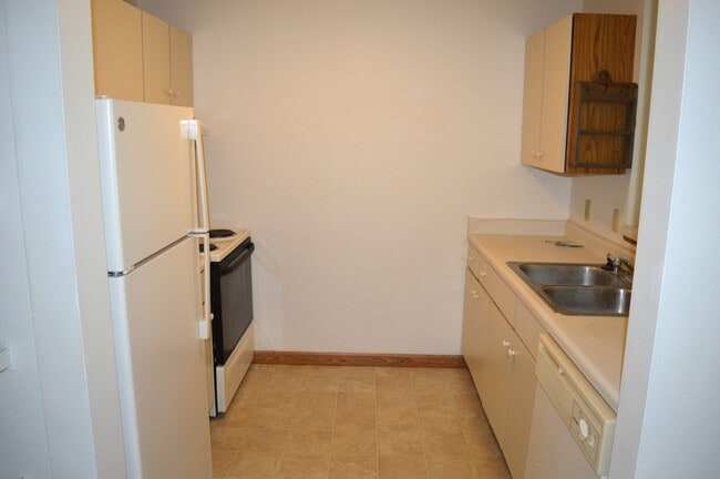 Building Photo - 1002 N Sunnyvale Ln