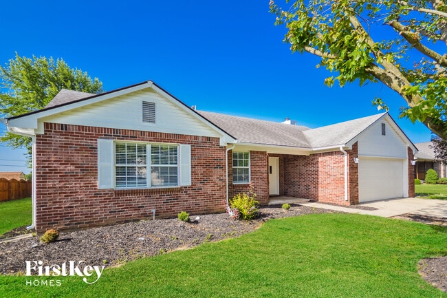 Building Photo - 1050 Oak Leaf Rd