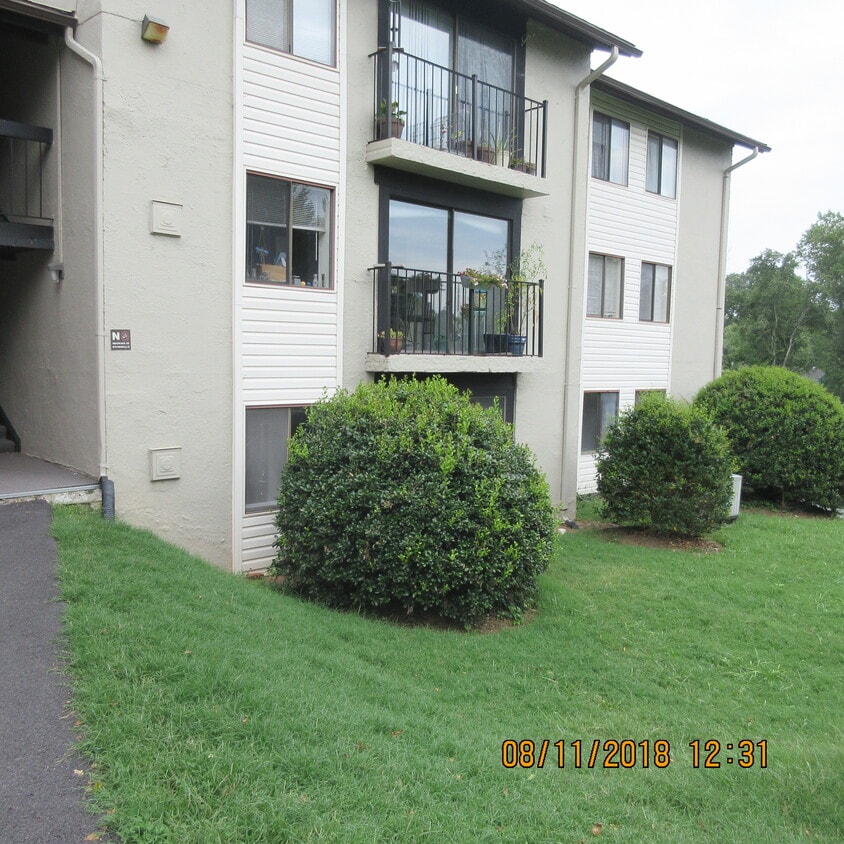 28 Spring Ct Unit 28, Charlottesville, VA 22901 Condo for Rent in