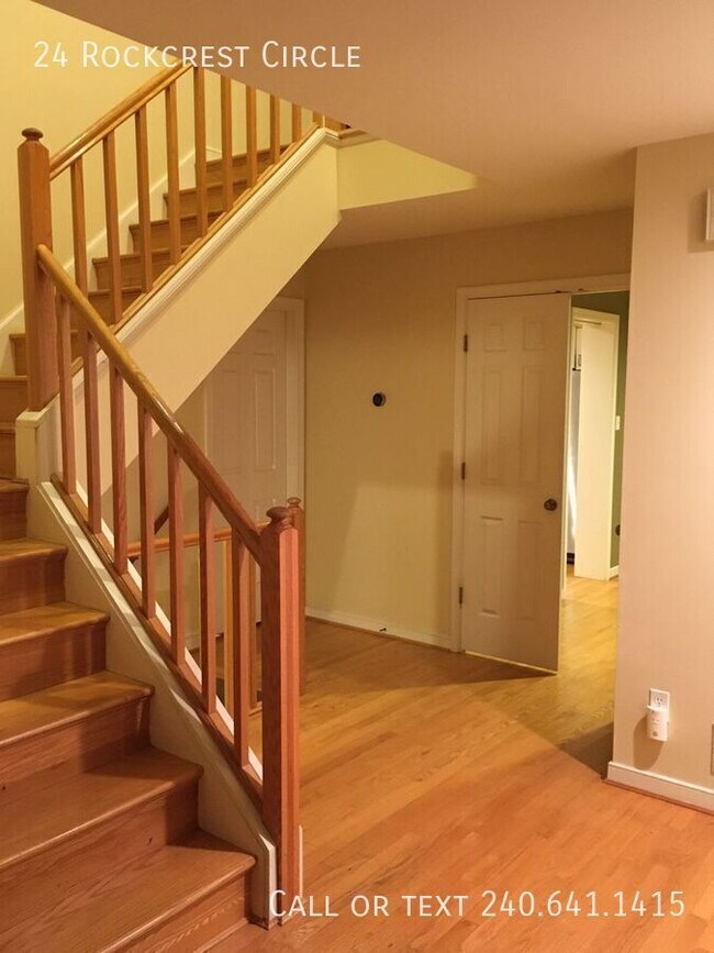 Foto del edificio - 24 Rockcrest Cir