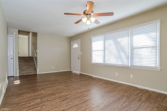Building Photo - 3 br, 2 bath House - 8418 E 92nd Pl