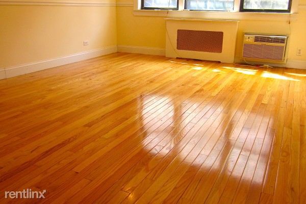 Foto del edificio - Studio, 1 bath House - 201 W 13th St