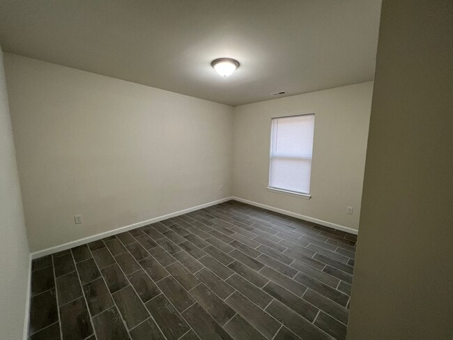 Foto del edificio - 3 Bedroom 2 Bath 2 car garage Home on 5 acres