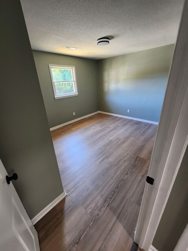 Foto del edificio - 312 Brookside Dr