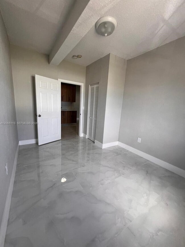 Building Photo - 1625 NW 35th St