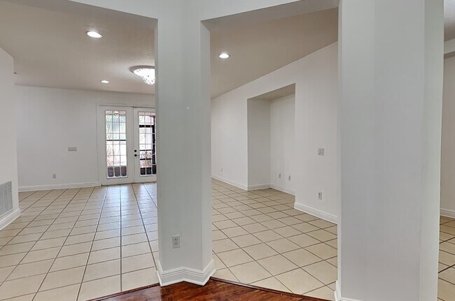 Foto del edificio - 3513 Tern Hollow Dr