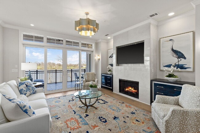 Foto del edificio - Welcome to Revery Point — where lakefront ...