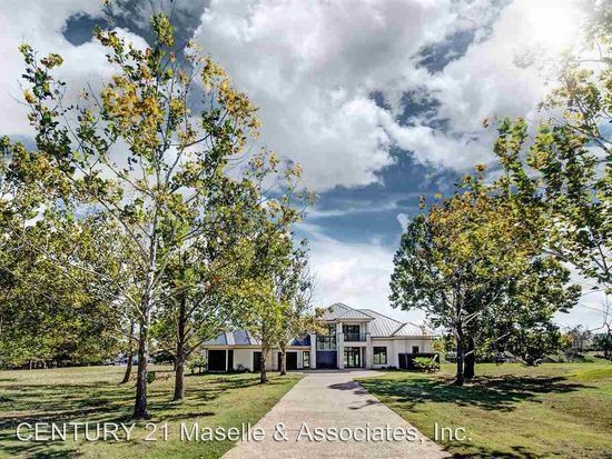 Primary Photo - 4 br, 4 bath House - 102 Savannah Bend