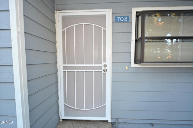 Building Photo - 703 Arneill Rd