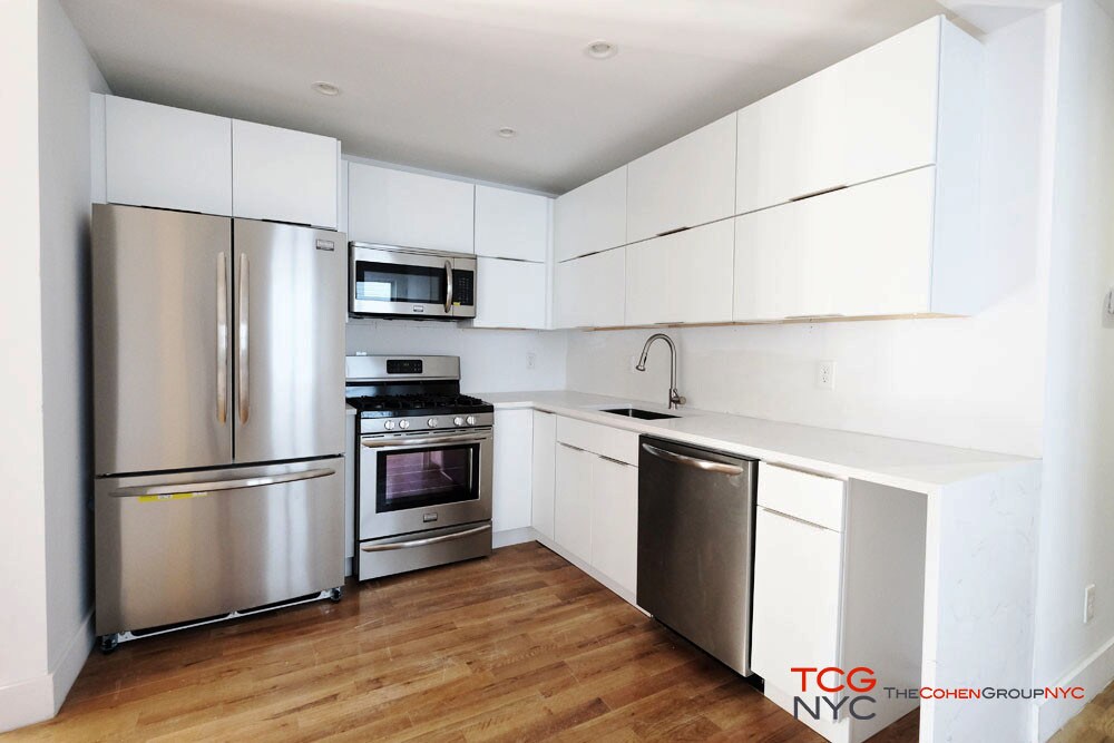 Primary Photo - 225 Macdougal St