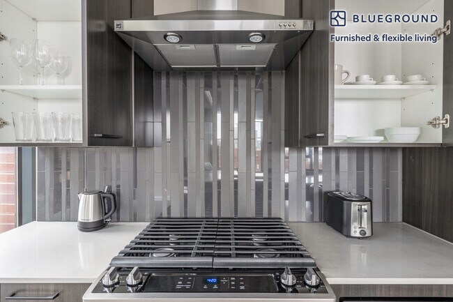 Foto del edificio - 939 W Washington Blvd