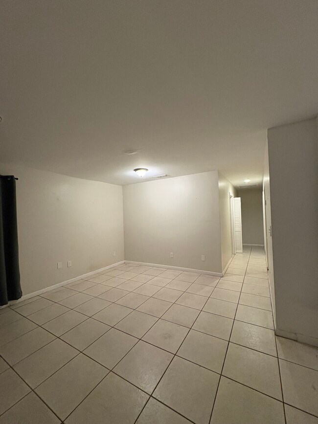 Foto del edificio - 4928 Shoshone St