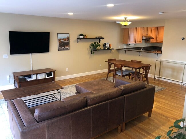 Foto del edificio - 3Bd/3Ba Seattle Townhouse